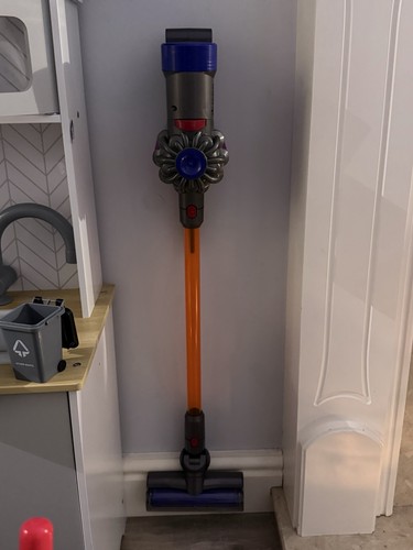 Wall mount for casdon - for, dyson