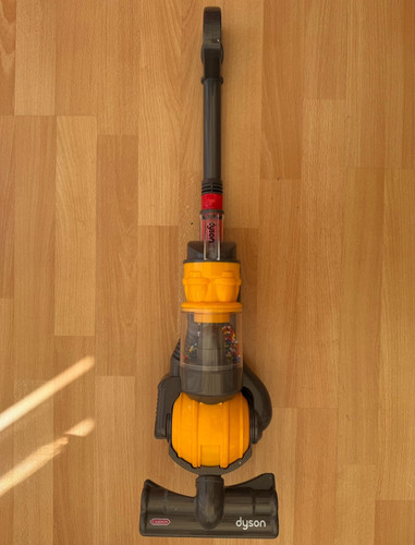 Casdon dyson cordless vacuum - cordless,